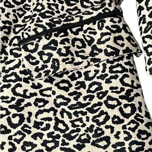 CHICO'S Faux Suede Animal Print‎ Blazer Jacket One Button Closure Size Medium - Picture 8 of 12